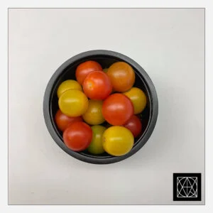 Įvairiaspalviai vyšniniai pomidoriukai
