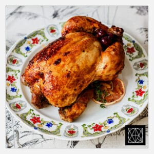 Kepta višta, įdaryta obuoliais ir kriaušėmis