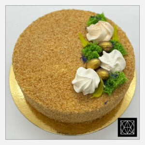 Naminis tortas „Medutis“ su spanguolių pertepimu (±1.2 kg)