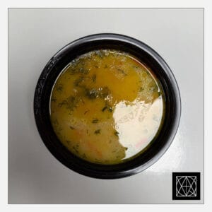 Vištienos, morkų, avinžirnių ir lydyto sūrelio sriuba